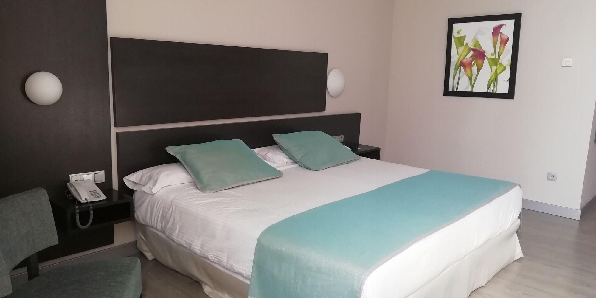 Hotel Ciudad De Ponferrada Buitenkant foto