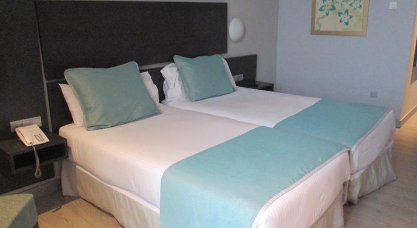 Hotel Ciudad De Ponferrada Buitenkant foto
